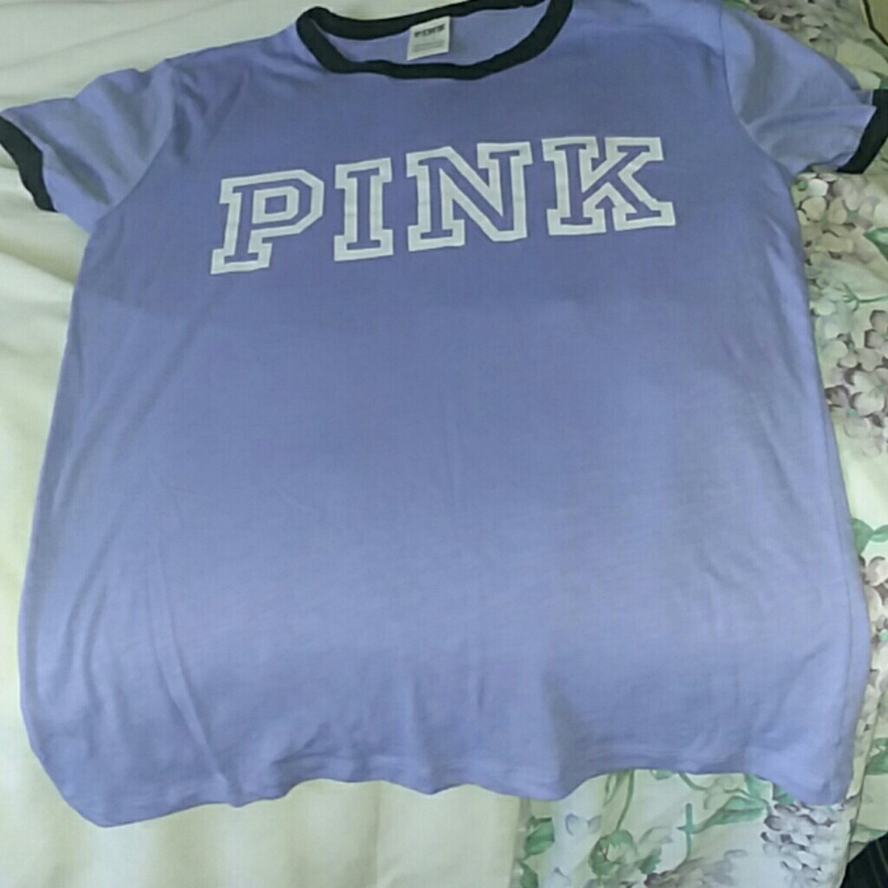 🚫SOLD🚫PINK Victoria’s Secret purple t-shirt